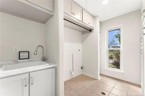 $415,000 | 7119 Boisclair Drive, Lake Charles, LA 70605