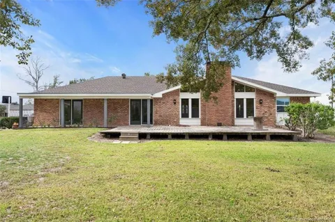$415,000 | 7119 Boisclair Drive, Lake Charles, LA 70605