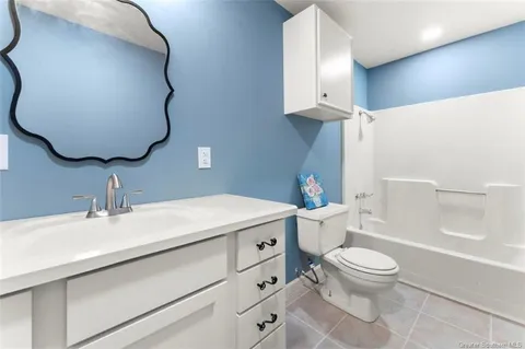 $415,000 | 7119 Boisclair Drive, Lake Charles, LA 70605