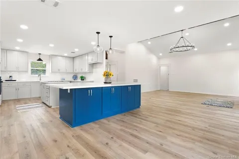 $415,000 | 7119 Boisclair Drive, Lake Charles, LA 70605