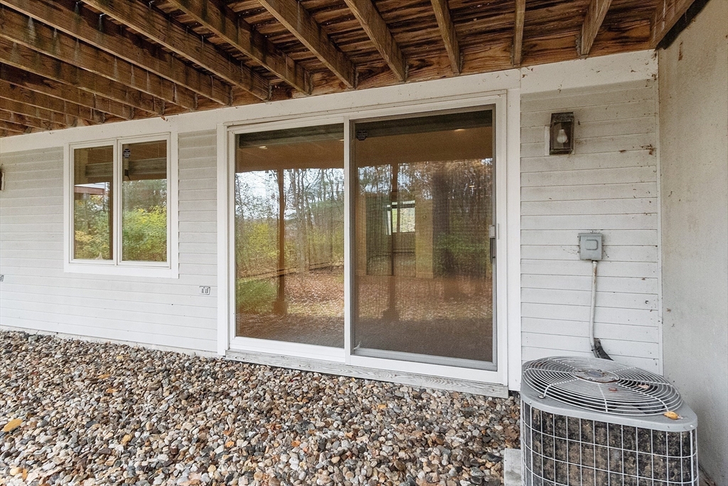28 Partridge Lane, Unit 28 Lynnfield, MA 01940 - Photo 34 of 41 a view of a door