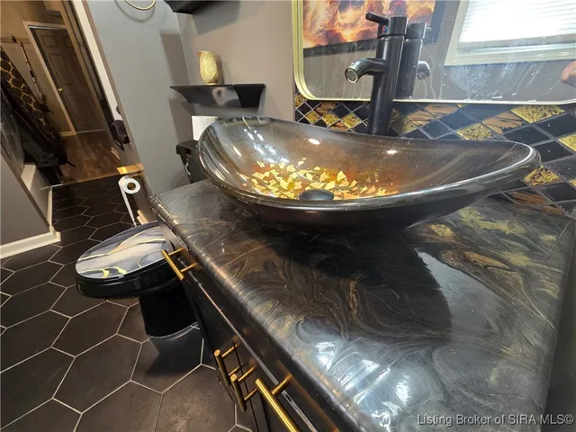 $270,000 | 1605 Culbertson Avenue, New Albany, IN 47150