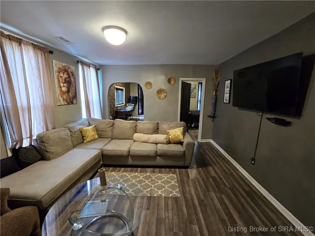 $270,000 | 1605 Culbertson Avenue, New Albany, IN 47150