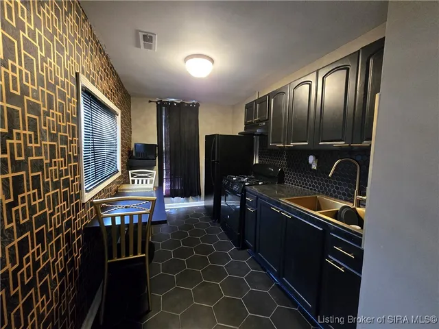 $270,000 | 1605 Culbertson Avenue, New Albany, IN 47150