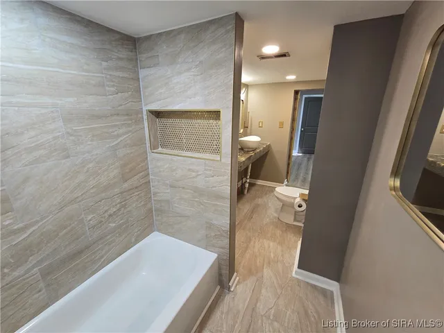 $270,000 | 1605 Culbertson Avenue, New Albany, IN 47150