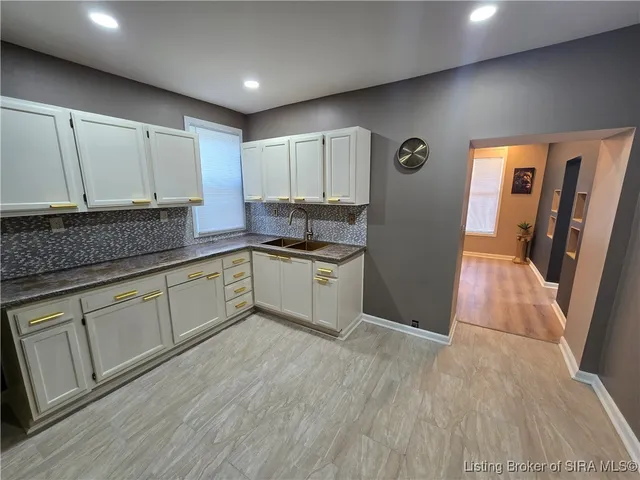 $270,000 | 1605 Culbertson Avenue, New Albany, IN 47150