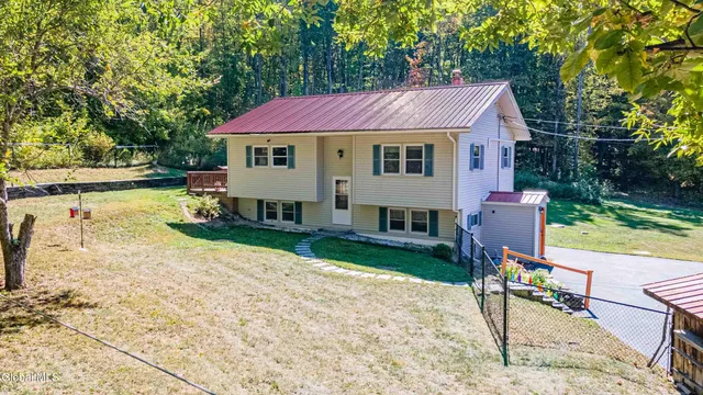 $329,000 | 8186 Highway 40, Hartford, NY 12832