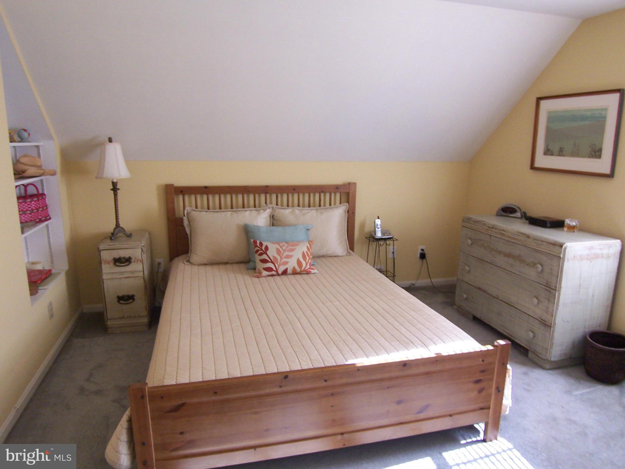207 Hartwell Road Silver Spring, MD 20901 - Photo 22 of 30 Bedroom