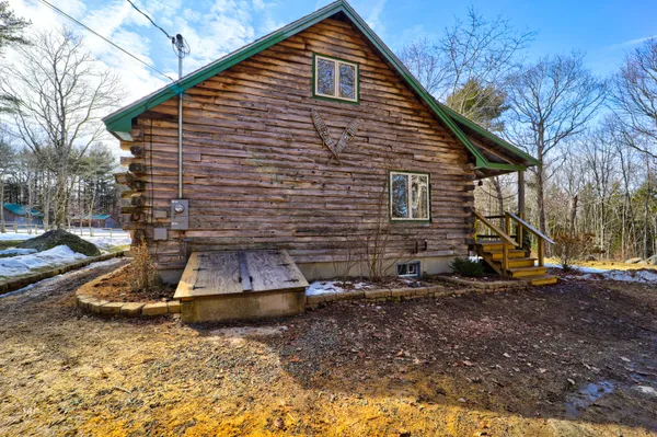 $376,000 | 83 Owens Lane, Blue Hill, ME 04614