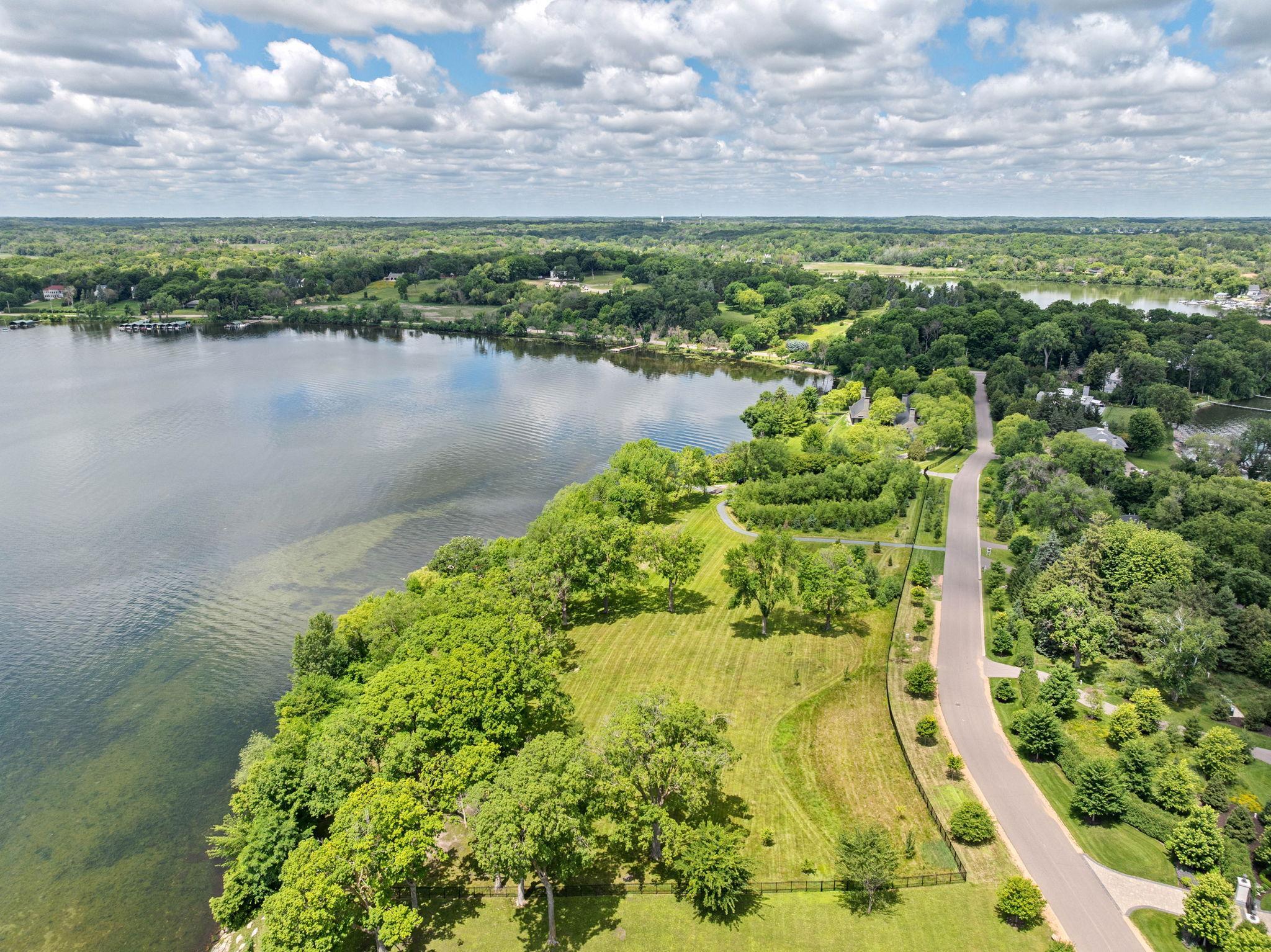 1415 Bracketts Point Road Orono, MN 55391 - Photo 10 of 22
