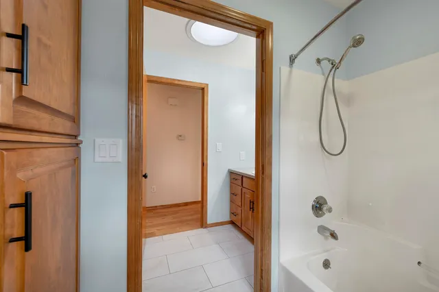 $399,900 | 1225 Drews Drive, De Pere, WI 54115