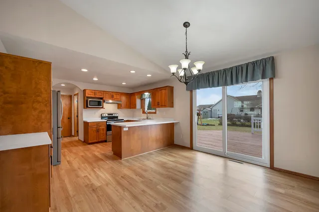 $399,900 | 1225 Drews Drive, De Pere, WI 54115