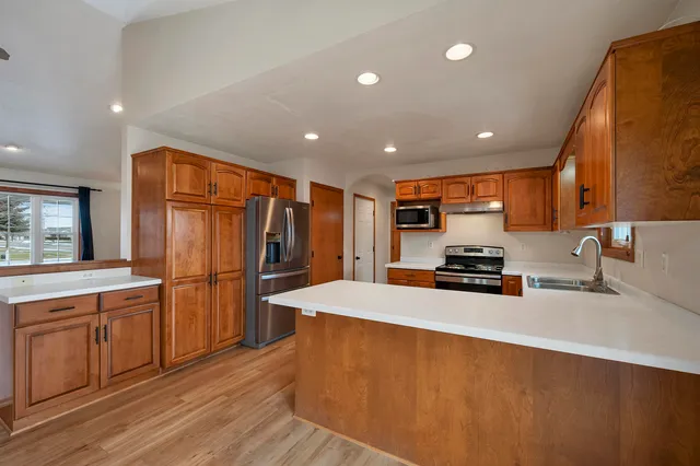 $399,900 | 1225 Drews Drive, De Pere, WI 54115