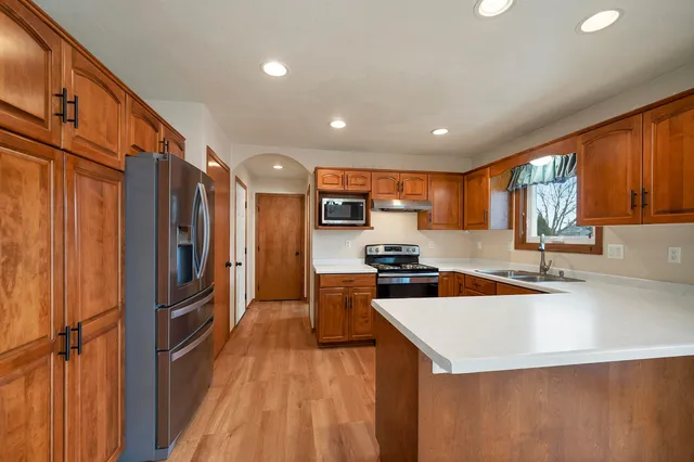 $399,900 | 1225 Drews Drive, De Pere, WI 54115