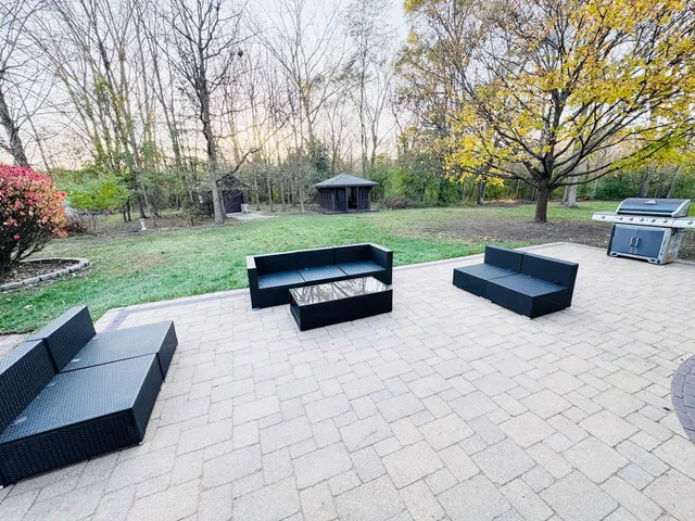 $650,000 | 720 Tulip Circle, Island Lake, IL 60042