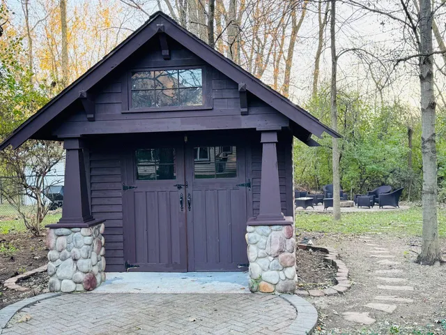 $650,000 | 720 Tulip Circle, Island Lake, IL 60042