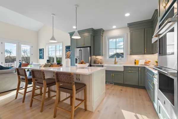 $944,900 | 25 Summertime Circle, Stonington, CT 06379