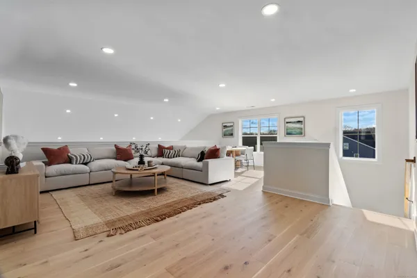 $944,900 | 25 Summertime Circle, Stonington, CT 06379