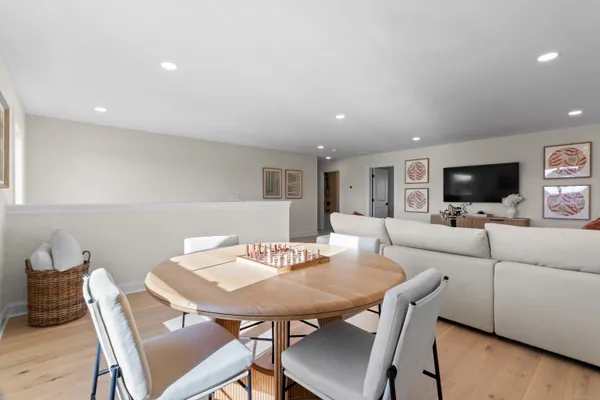 $944,900 | 25 Summertime Circle, Stonington, CT 06379