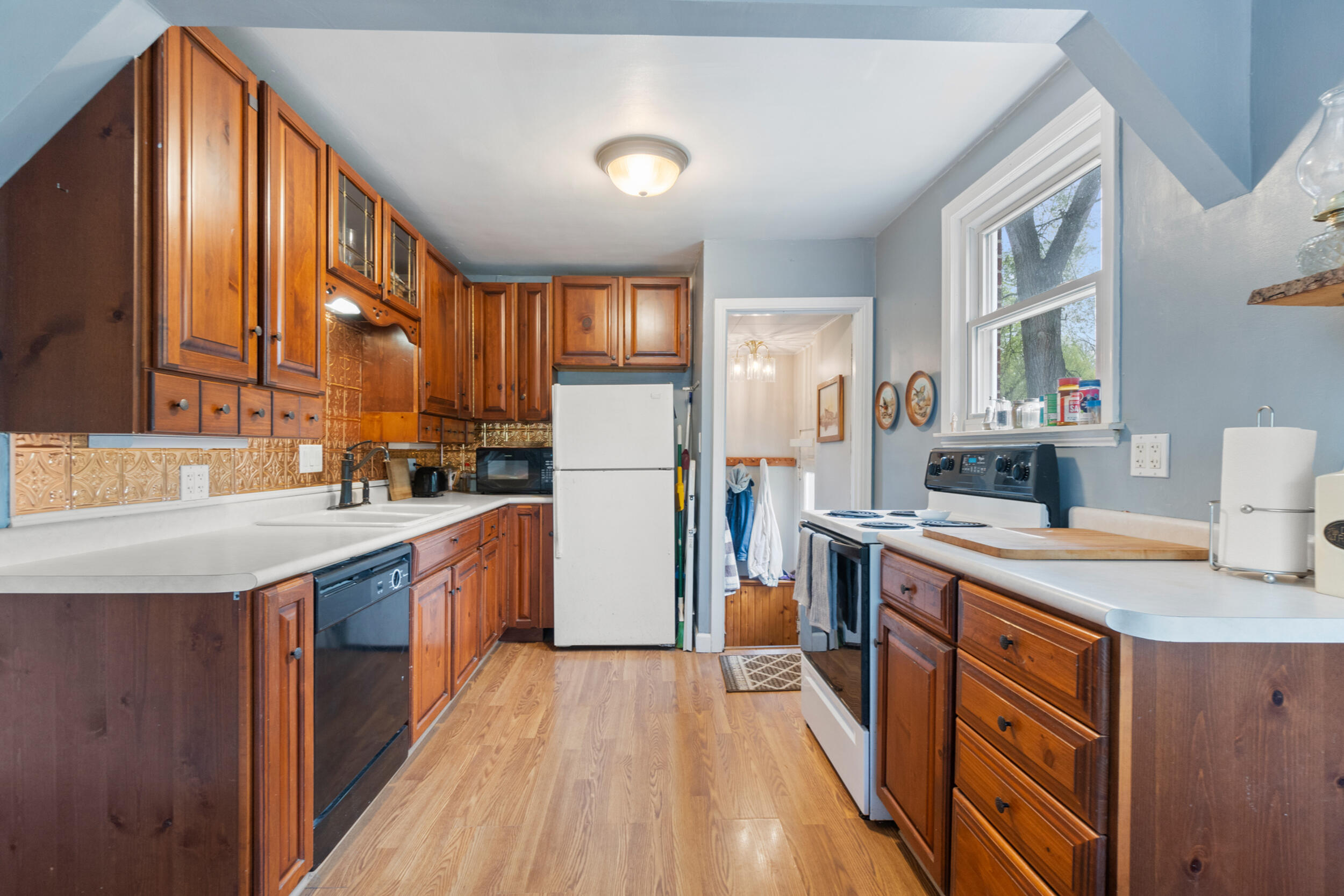142 Maple Road Michigan Center, MI 49254 - Photo 20 of 57 Kitchen