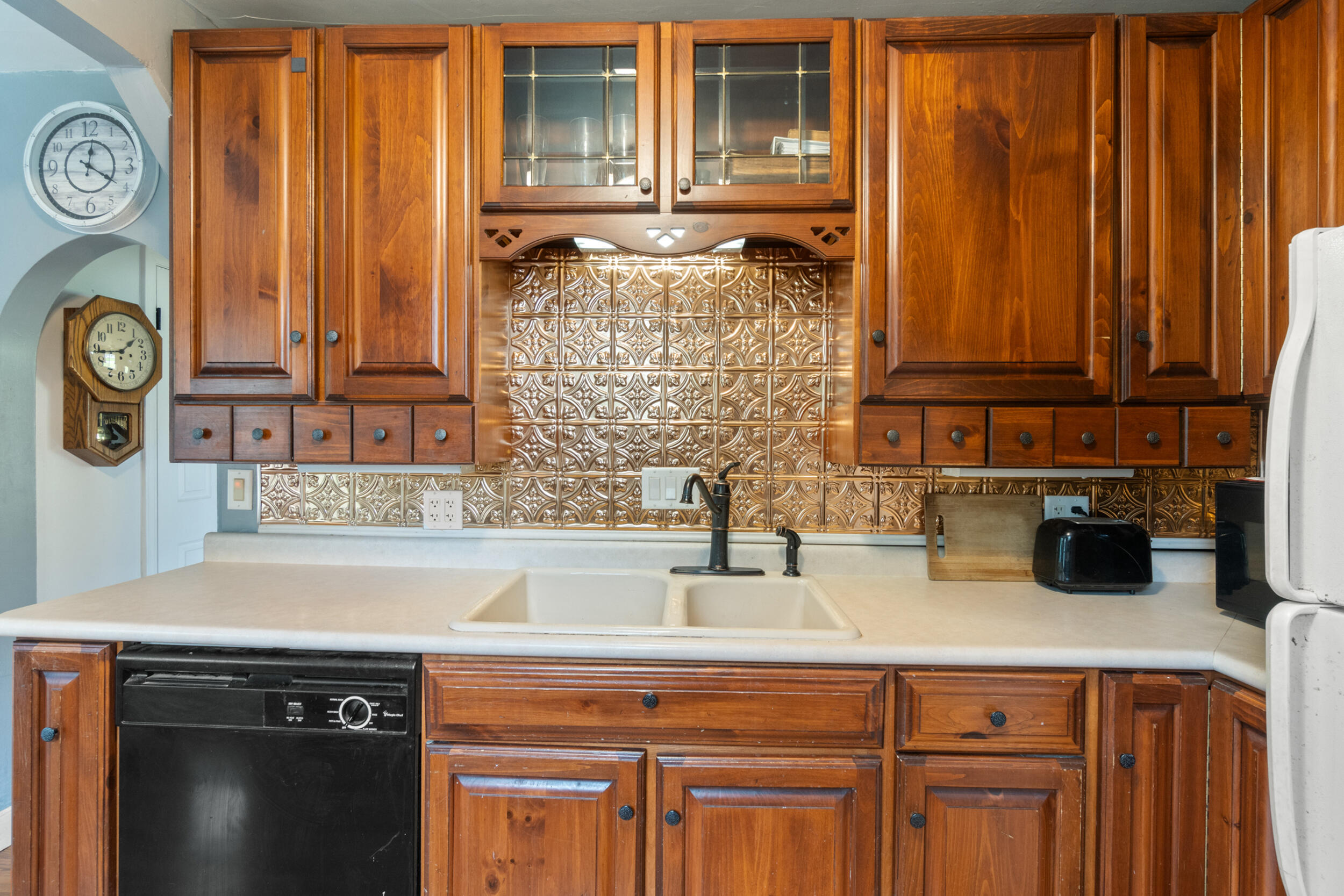 142 Maple Road Michigan Center, MI 49254 - Photo 22 of 57 Kitchen
