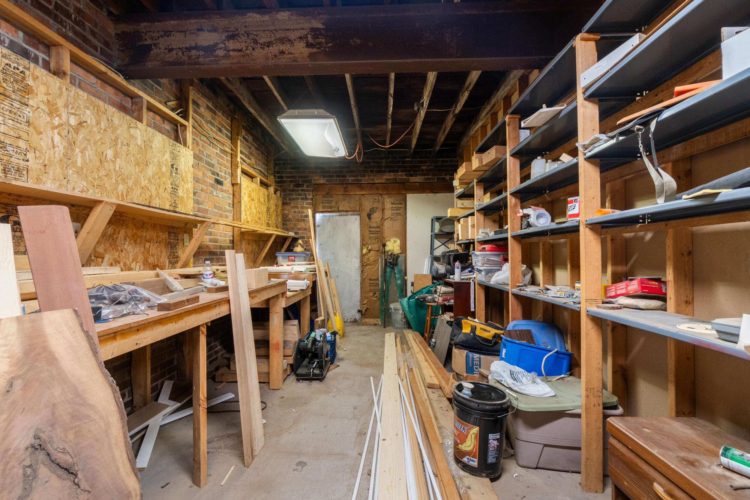 142 Maple Road Michigan Center, MI 49254 - Photo 41 of 57 Garage / Workspace
