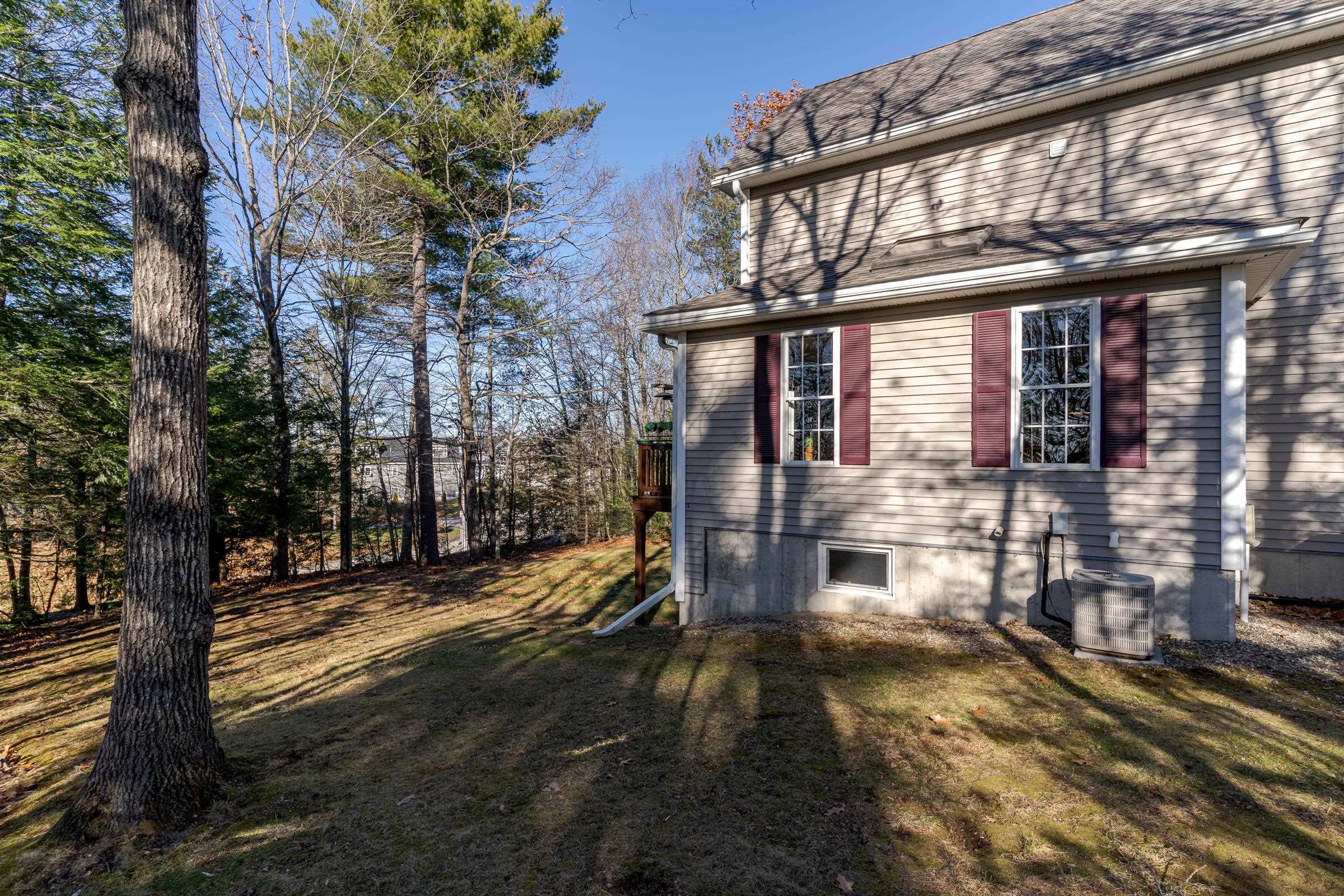 24 Lilac Lane Newmarket, NH 03857 - Photo 4 of 41