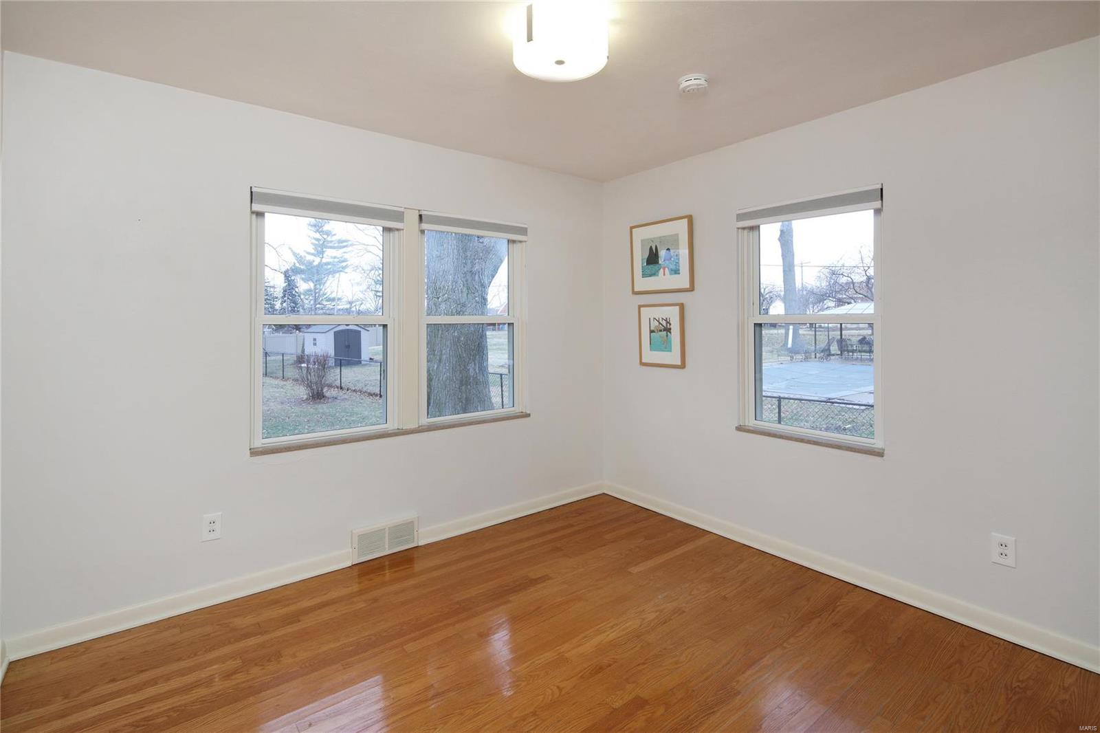 878 Reavis Barracks Road St. Louis, MO 63125 - Photo 11 of 15 Gallery Image 11