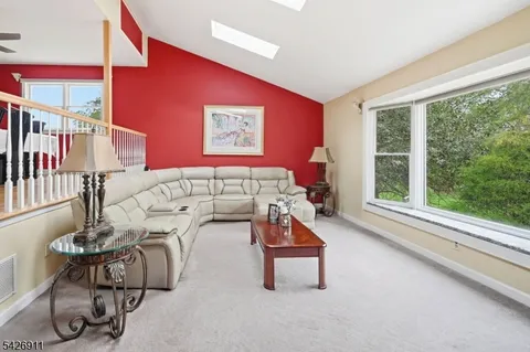 $729,000 | 4 Winfield Drive, Parsippany, NJ 07054