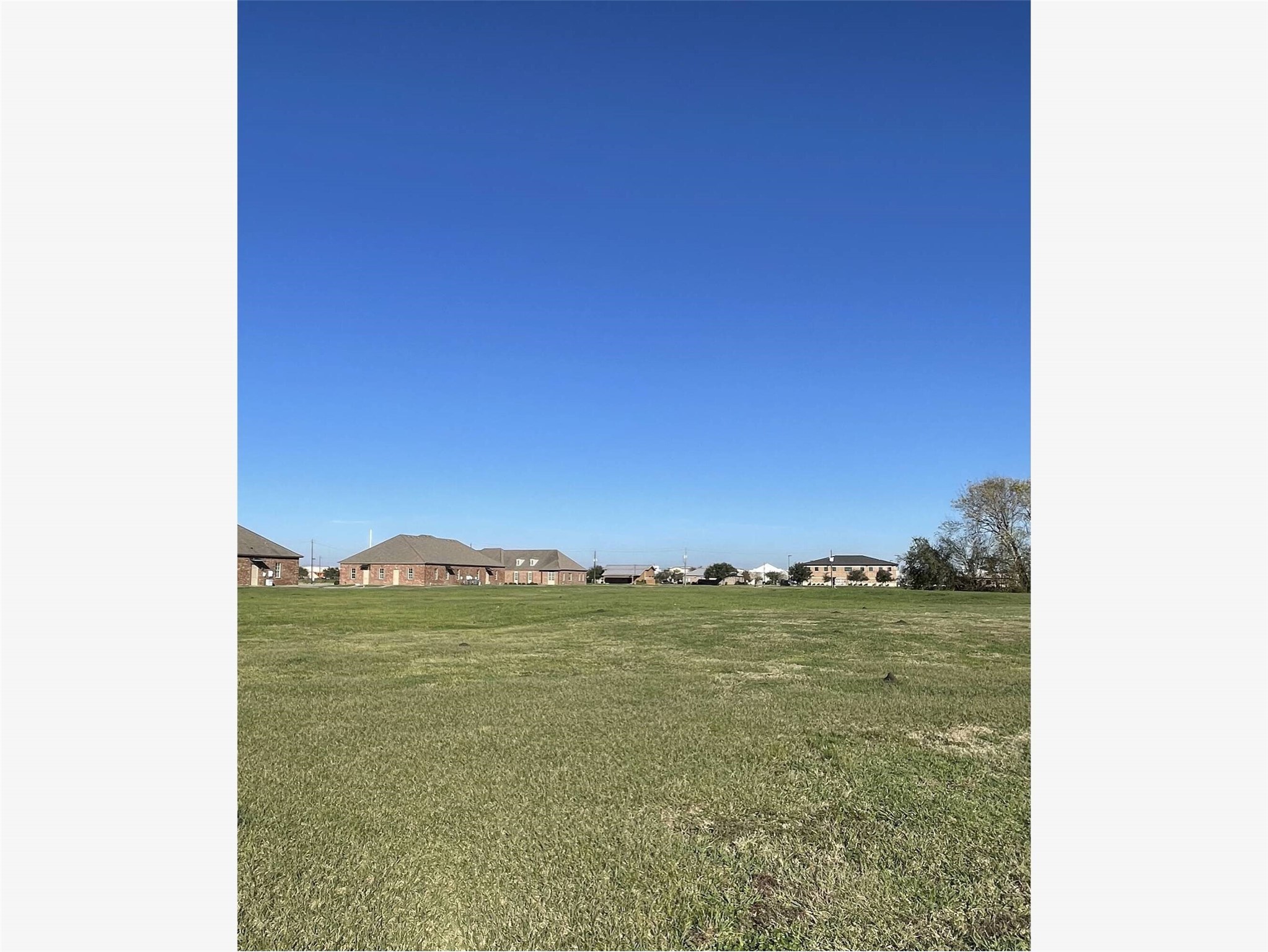 0 Lake Road Lake Jackson, TX 77566 - Photo 19 of 23 a view of a sky from a balcony