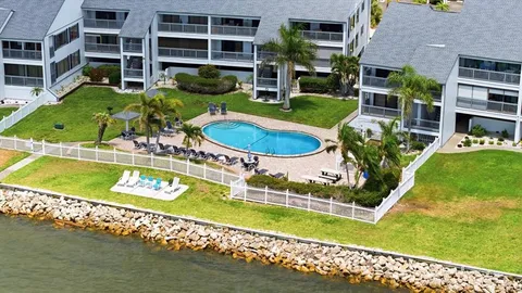 $275,000 | 818 Bahia Del Sol Drive, Unit 28, Ruskin, FL 33570