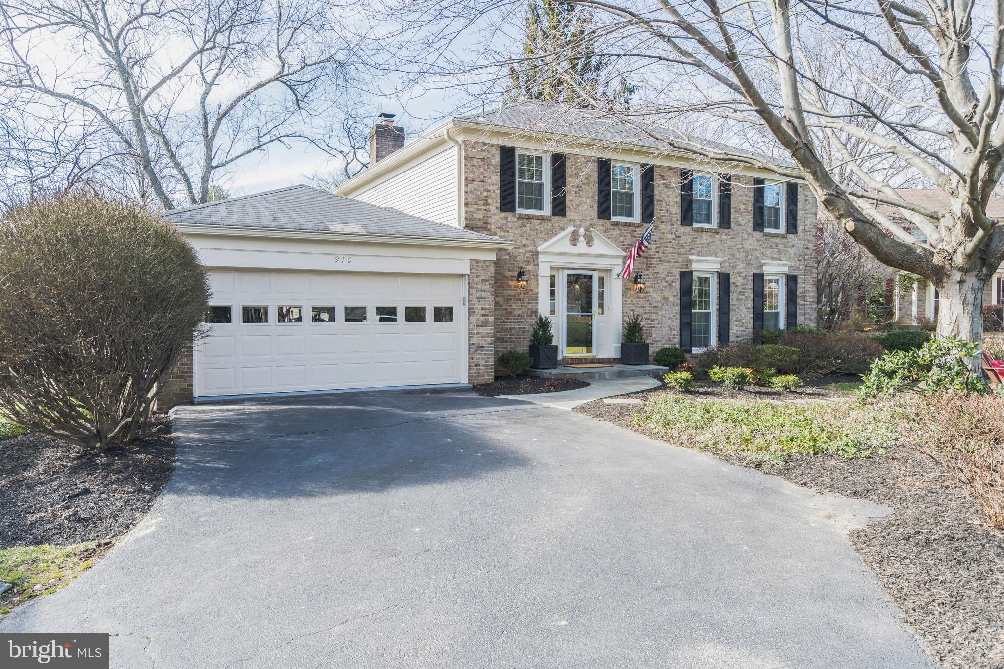 910 Riva Ridge Drive Great Falls, VA 22066 - Photo 33 of 49 Attached 2-Car Garage