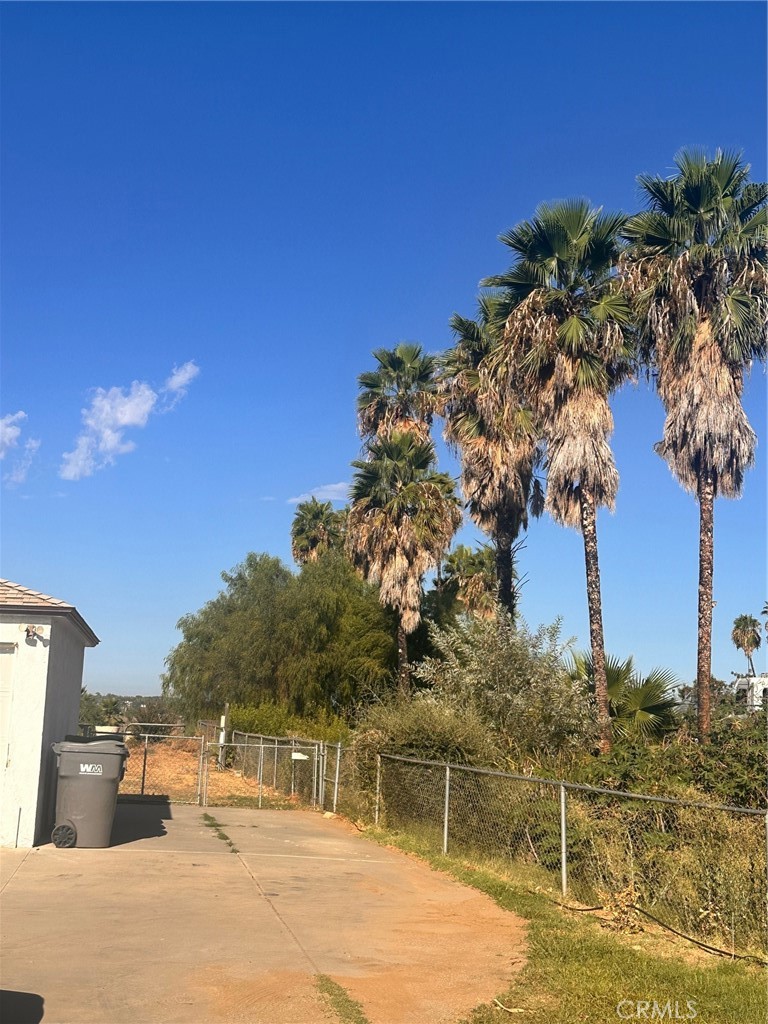 18090 Iris Avenue Riverside, CA 92508 - Photo 5 of 49 a view of a terrace