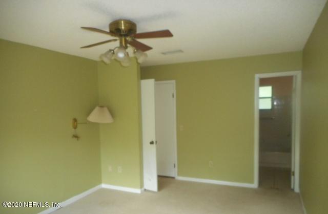 411 Gentian Road St. Augustine, FL 32086 - Photo 5 of 6 a bathroom with a shower