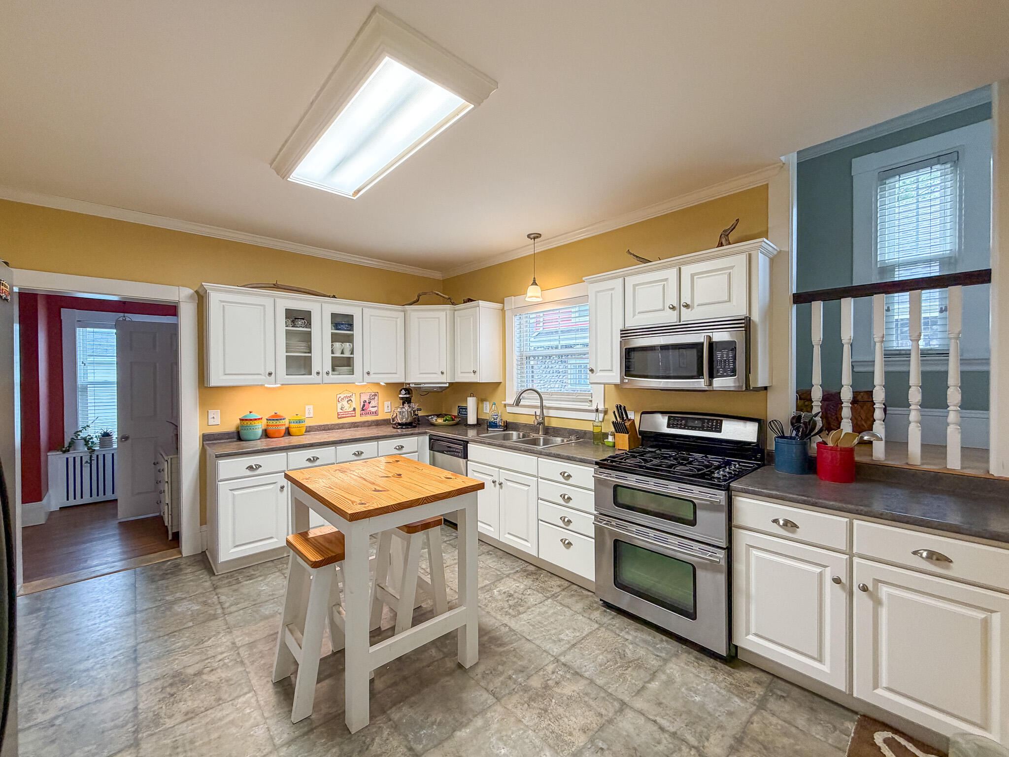 374 Center Street Bangor, ME 04401 - Photo 9 of 30 3a