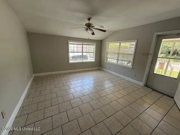 $1,200 | 270 Bohn Street, Biloxi, MS 39530