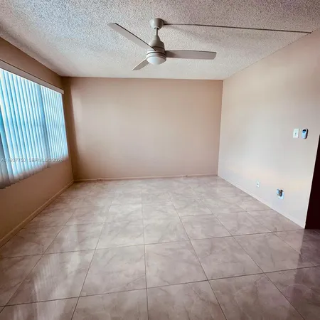 $1,525 | 400 Southwest 134th Way, Unit 107F, Pembroke Pines, FL 33027