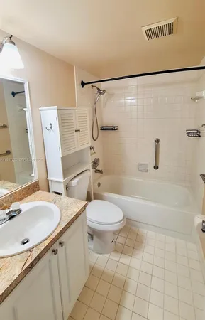 $1,525 | 400 Southwest 134th Way, Unit 107F, Pembroke Pines, FL 33027