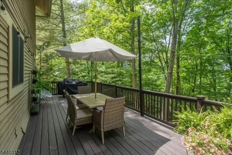 $500,000 | 61 Sandpiper Drive, Hackettstown, NJ 07840