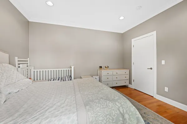 $3,000 | 165 Thorne Street, Unit 2, Jersey City, NJ 07307