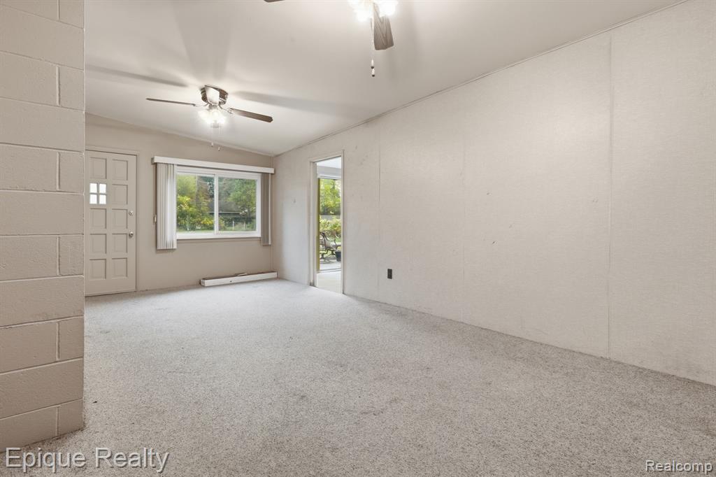 3560 Milton Road Fort Gratiot, MI 48059 - Photo 5 of 23 Gallery Image 5
