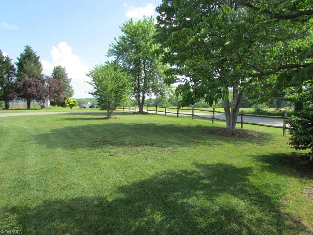 1601 Longtown Road Boonville, NC 27011 - Photo 8 of 30 Gallery Image 8