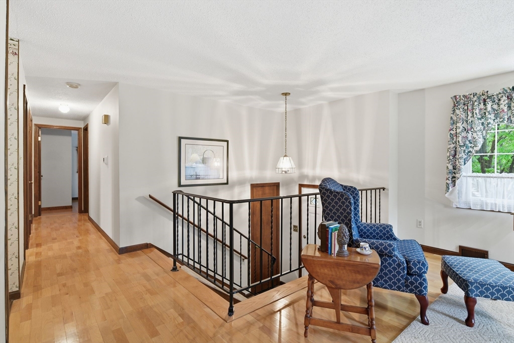 68 Deepfield Road Springfield, MA 01118 - Photo 8 of 40 Gallery Image 8