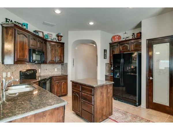 $2,799 | 4624 Lazy Oaks Street, Fort Worth, TX 76244