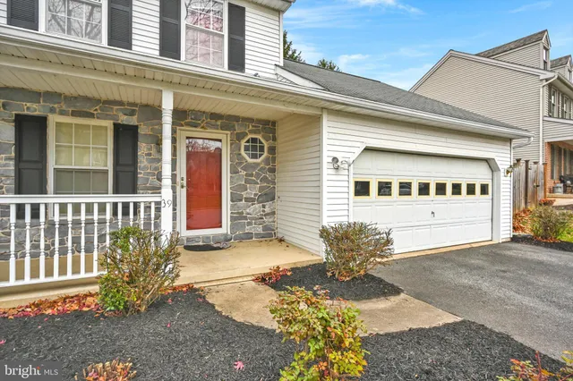 $395,000 | 39 Manor Oaks Drive, Millersville, PA 17551
