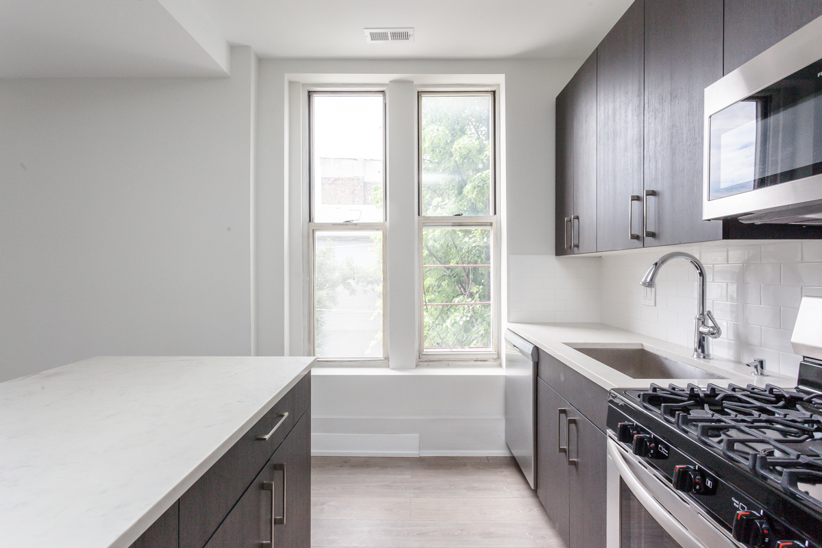 818 West 18th Street, Unit 4F Chicago, IL 60608 - Photo 4 of 11