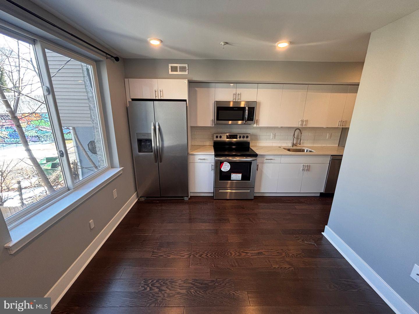 3255 Ridge Avenue, Unit 2 Philadelphia, PA 19132 - Photo 3 of 10