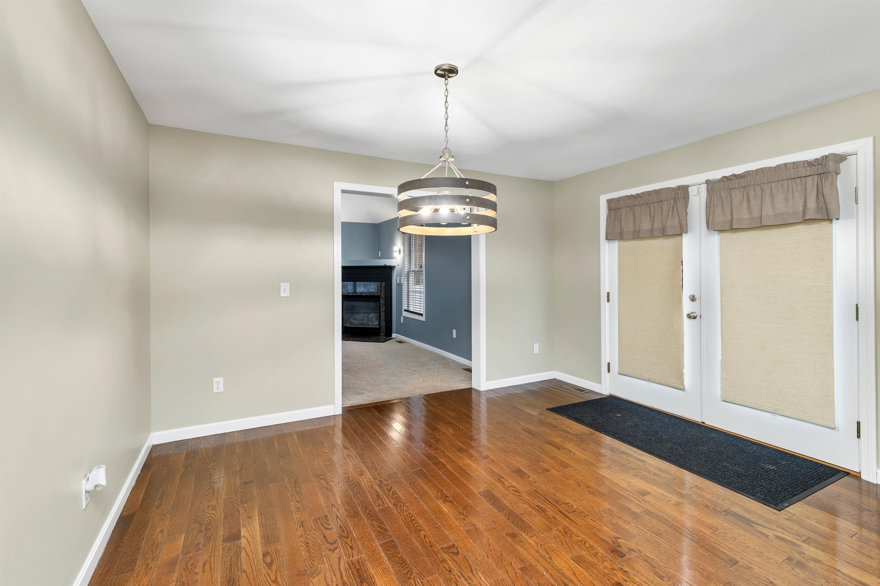 124 Pinecrest Road Litchfield, NH 03052 - Photo 11 of 60