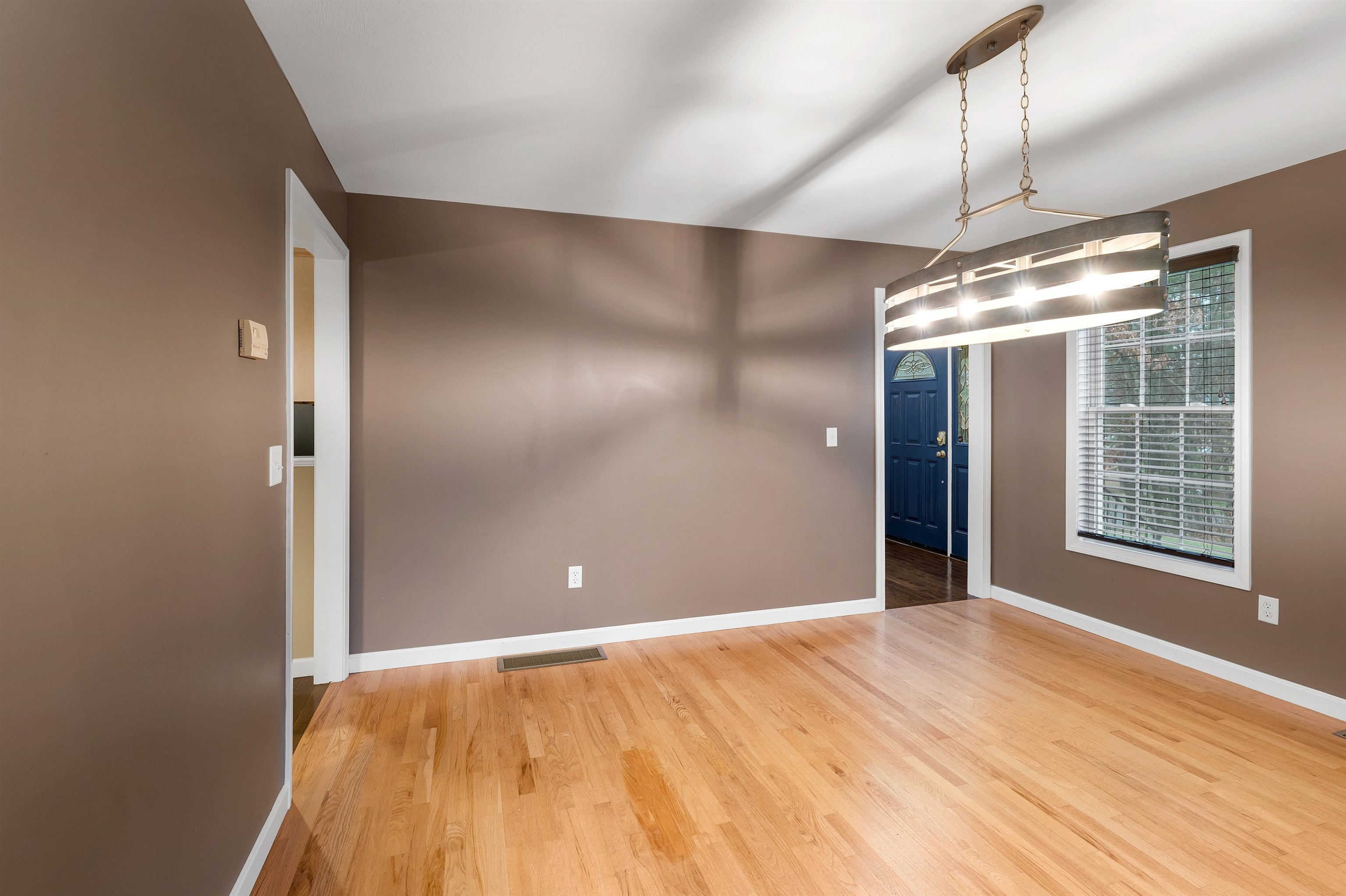 124 Pinecrest Road Litchfield, NH 03052 - Photo 20 of 60