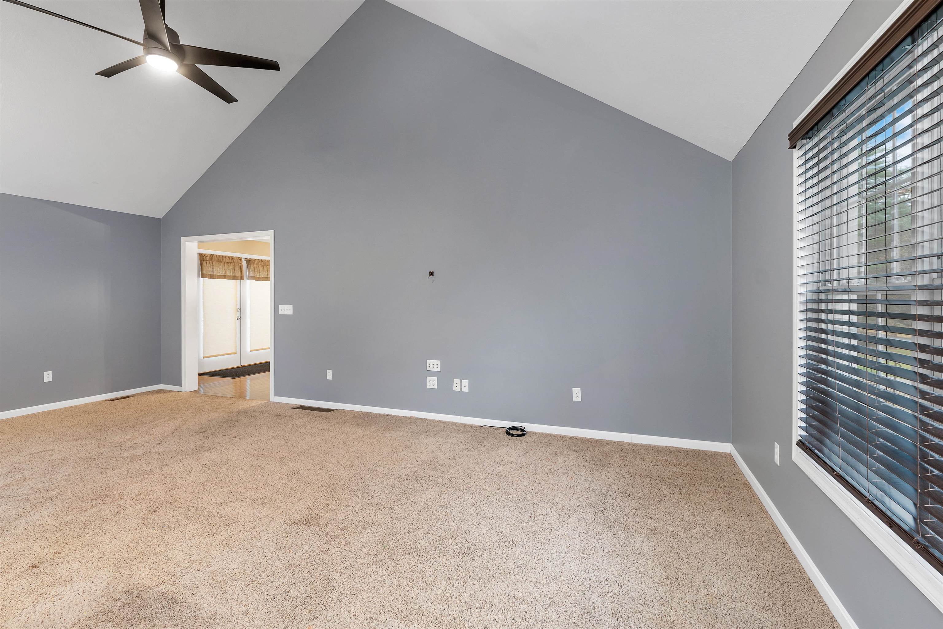 124 Pinecrest Road Litchfield, NH 03052 - Photo 32 of 60